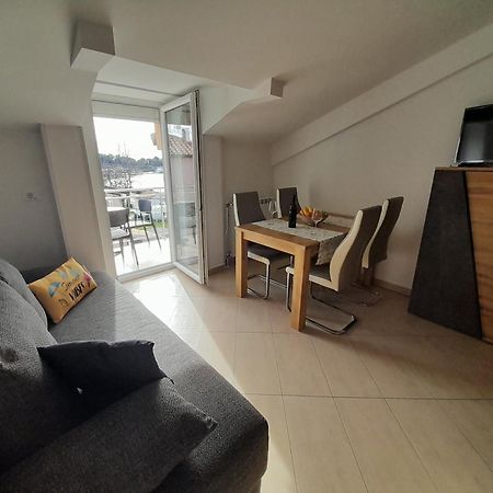 Apartman Voch Zambratija  Exterior foto